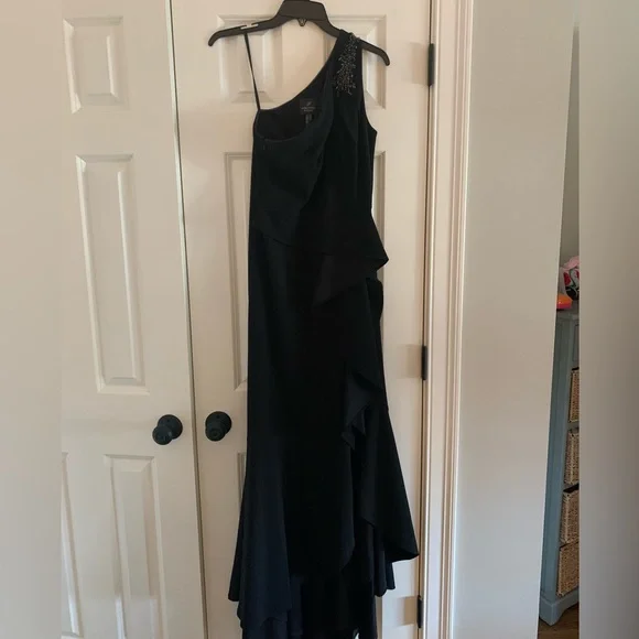 Adrianna Papell | Dresses | Black One Shoulder Formal Dress | Poshmark